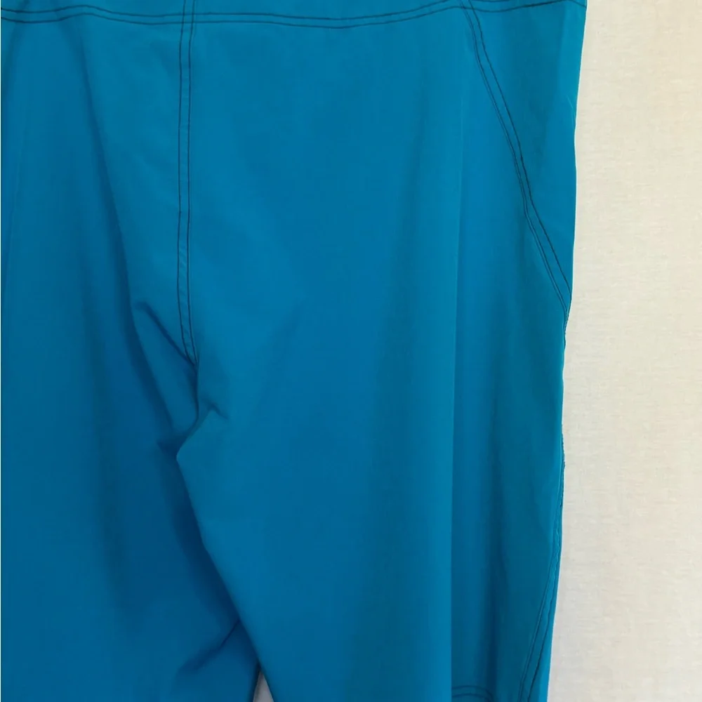 F-122 Men’s OP Teal Blue Lined Summer Swim Board Shorts Size‎ 38
